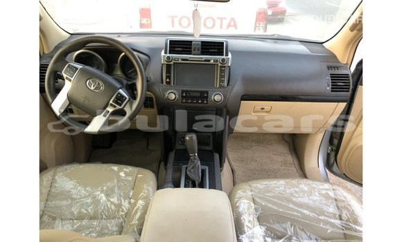 Acheter Import Voiture Toyota Prado Gris à Import - Dubai, Central Acheter Import Voiture Toyota Prado Gris à Import - Dubai, Central