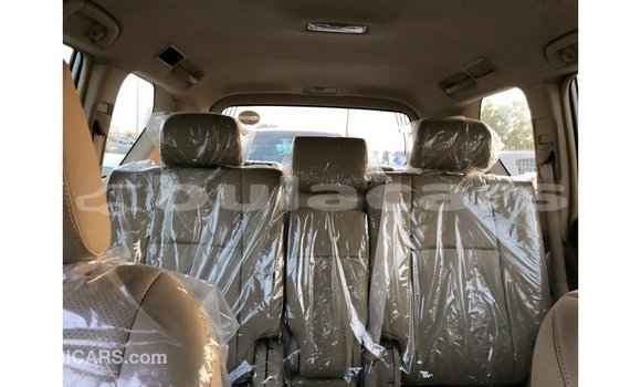 Acheter Import Voiture Toyota Prado Gris à Import - Dubai, Central Acheter Import Voiture Toyota Prado Gris à Import - Dubai, Central