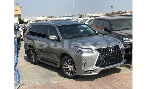 Acheter Import Voiture Lexus LX Gris à Import - Dubai, Central Acheter Import Voiture Lexus LX Gris à Import - Dubai, Central