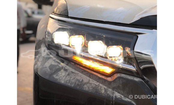 Acheter Import Voiture Toyota Prado Noir à Import - Dubai, Central Acheter Import Voiture Toyota Prado Noir à Import - Dubai, Central