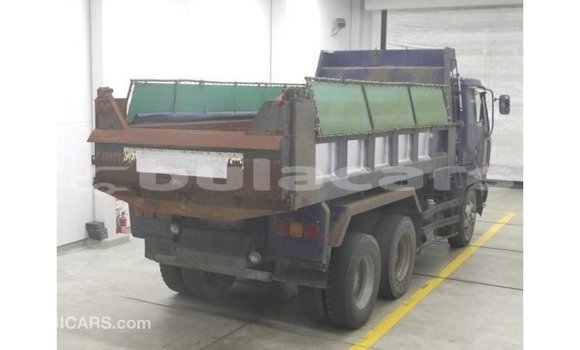 Acheter Import Voiture Nissan 350Z Bleu à Import - Dubai, Central Acheter Import Voiture Nissan 350Z Bleu à Import - Dubai, Central