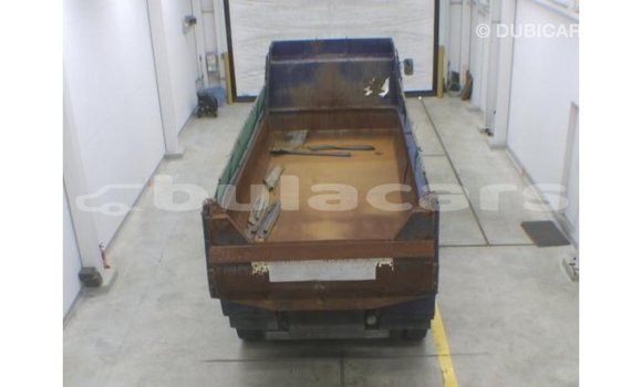 Acheter Import Voiture Nissan 350Z Bleu à Import - Dubai, Central Acheter Import Voiture Nissan 350Z Bleu à Import - Dubai, Central