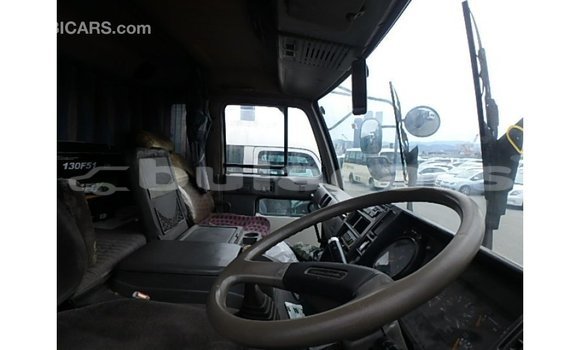 Acheter Import Voiture Nissan 350Z Bleu à Import - Dubai, Central Acheter Import Voiture Nissan 350Z Bleu à Import - Dubai, Central