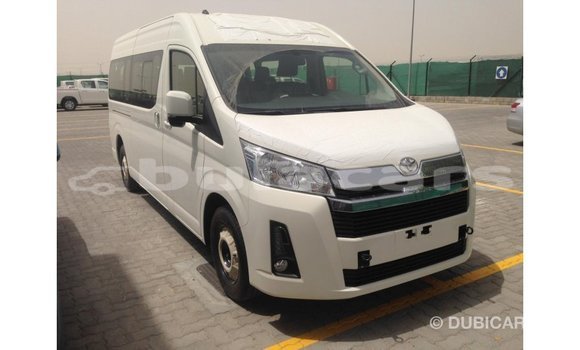 Acheter Import Voiture Toyota Hiace Blanc à Import - Dubai, Central Acheter Import Voiture Toyota Hiace Blanc à Import - Dubai, Central