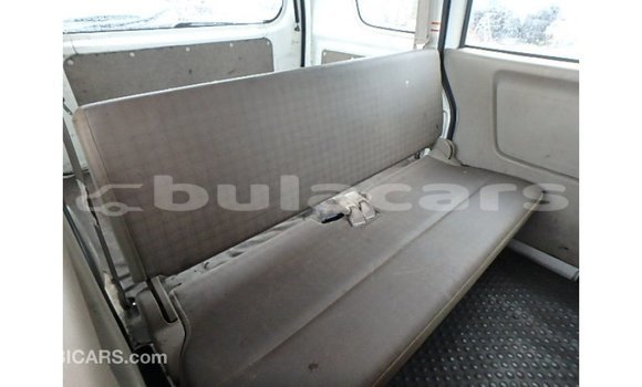 Acheter Import Voiture Suzuki Every Blanc à Import - Dubai, Central Acheter Import Voiture Suzuki Every Blanc à Import - Dubai, Central