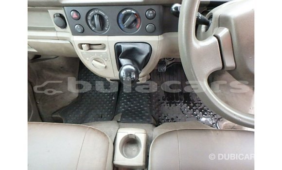 Acheter Import Voiture Suzuki Every Blanc à Import - Dubai, Central Acheter Import Voiture Suzuki Every Blanc à Import - Dubai, Central