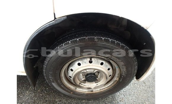 Acheter Import Voiture Suzuki Every Blanc à Import - Dubai, Central Acheter Import Voiture Suzuki Every Blanc à Import - Dubai, Central