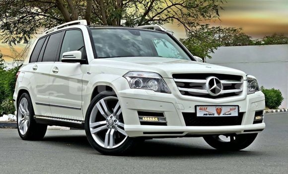Buy Import Mercedes-Benz 190 White Car in Import - Dubai in Central