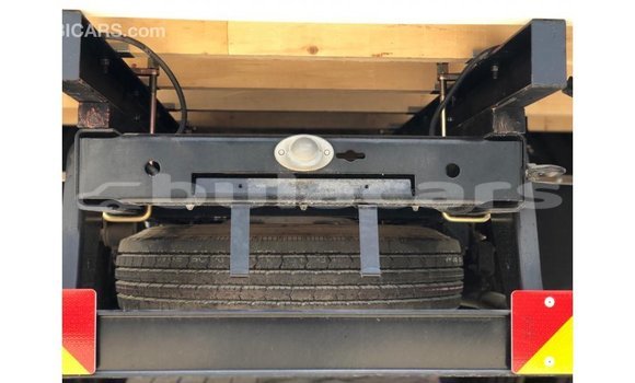 Acheter Import Voiture Mitsubishi i Blanc à Import - Dubai, Central Acheter Import Voiture Mitsubishi i Blanc à Import - Dubai, Central