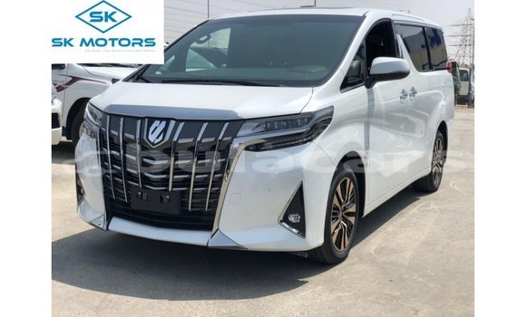 Buy Import Toyota Alphard White Car in Import - Dubai in Central