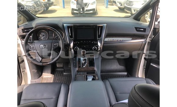 Buy Import Toyota Alphard White Car in Import - Dubai in Central Buy Import Toyota Alphard White Car in Import - Dubai in Central