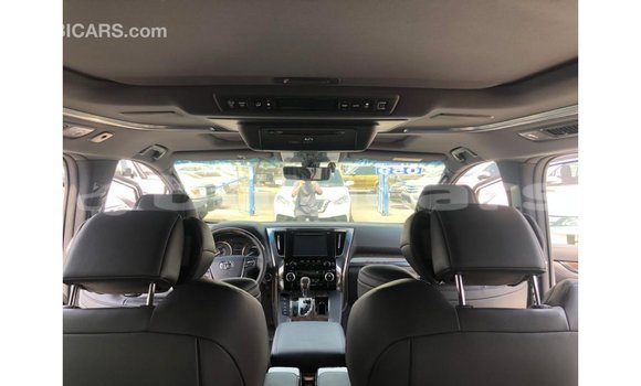 Buy Import Toyota Alphard White Car in Import - Dubai in Central Buy Import Toyota Alphard White Car in Import - Dubai in Central