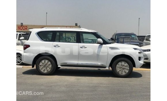 Buy Import Nissan Patrol White Car in Import - Dubai in Central Buy Import Nissan Patrol White Car in Import - Dubai in Central