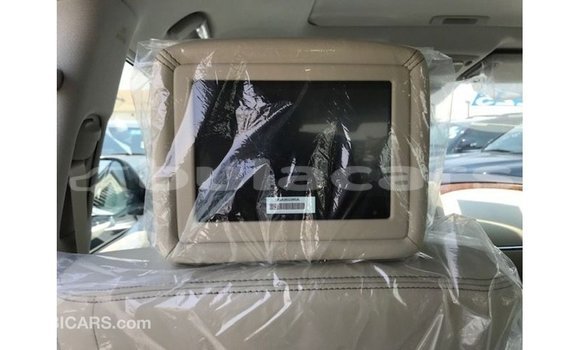 Buy Import Nissan Patrol White Car in Import - Dubai in Central Buy Import Nissan Patrol White Car in Import - Dubai in Central