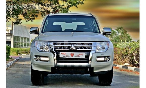 Buy Import Mitsubishi Pajero White Car in Import - Dubai in Central Buy Import Mitsubishi Pajero White Car in Import - Dubai in Central
