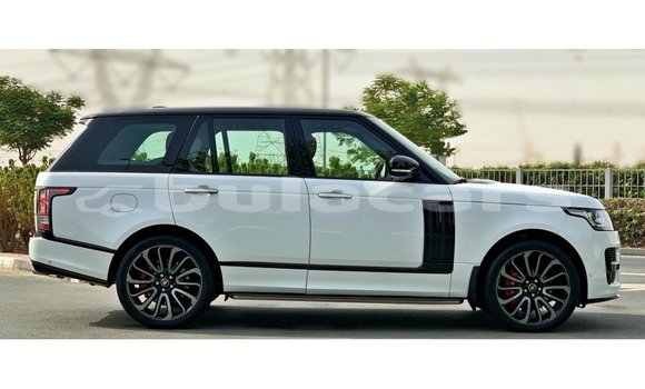 Buy Import Land Rover Range Rover White Car in Import - Dubai in Central Buy Import Land Rover Range Rover White Car in Import - Dubai in Central
