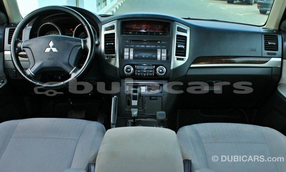 Buy Import Mitsubishi Pajero Brown Car in Import - Dubai in Central Buy Import Mitsubishi Pajero Brown Car in Import - Dubai in Central