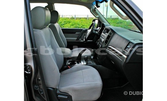 Buy Import Mitsubishi Pajero Brown Car in Import - Dubai in Central Buy Import Mitsubishi Pajero Brown Car in Import - Dubai in Central