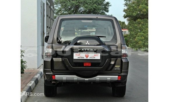 Buy Import Mitsubishi Pajero Brown Car in Import - Dubai in Central Buy Import Mitsubishi Pajero Brown Car in Import - Dubai in Central