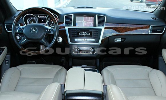 Buy Import Mercedes-Benz 190 White Car in Import - Dubai in Central Buy Import Mercedes-Benz 190 White Car in Import - Dubai in Central