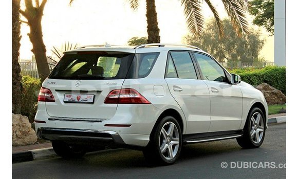 Buy Import Mercedes-Benz 190 White Car in Import - Dubai in Central Buy Import Mercedes-Benz 190 White Car in Import - Dubai in Central