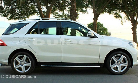 Buy Import Mercedes-Benz 190 White Car in Import - Dubai in Central Buy Import Mercedes-Benz 190 White Car in Import - Dubai in Central