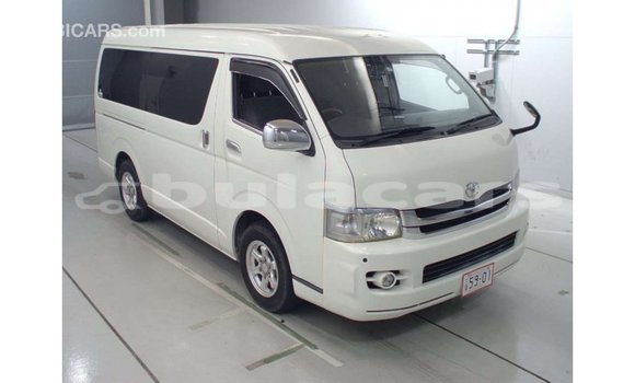 Buy Import Toyota Regius White Car in Import - Dubai in Central Buy Import Toyota Regius White Car in Import - Dubai in Central