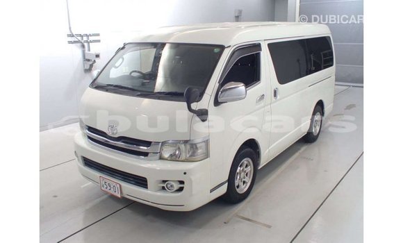 Buy Import Toyota Regius White Car in Import - Dubai in Central Buy Import Toyota Regius White Car in Import - Dubai in Central