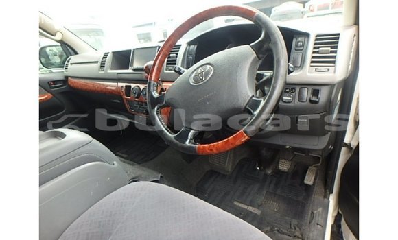 Buy Import Toyota Regius White Car in Import - Dubai in Central Buy Import Toyota Regius White Car in Import - Dubai in Central