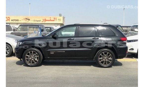 Buy Import Jeep Cherokee Grey Car in Import - Dubai in Central Buy Import Jeep Cherokee Grey Car in Import - Dubai in Central