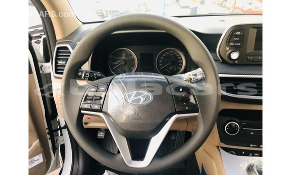 Buy Import Hyundai Tucson White Car in Import - Dubai in Central Buy Import Hyundai Tucson White Car in Import - Dubai in Central