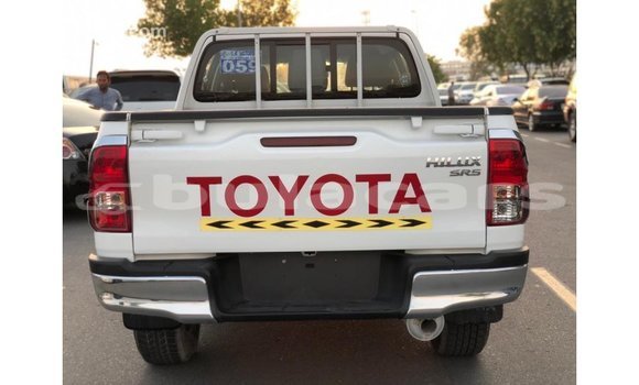 Buy Import Toyota Hilux White Car in Import - Dubai in Central Buy Import Toyota Hilux White Car in Import - Dubai in Central
