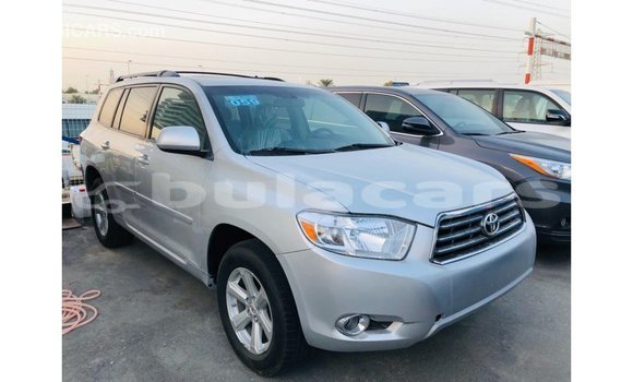Buy Import Toyota Highlander Grey Car in Import - Dubai in Central Buy Import Toyota Highlander Grey Car in Import - Dubai in Central
