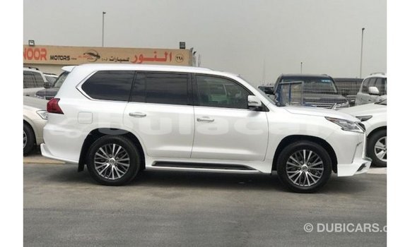 Buy Import Lexus LX White Car in Import - Dubai in Central Buy Import Lexus LX White Car in Import - Dubai in Central