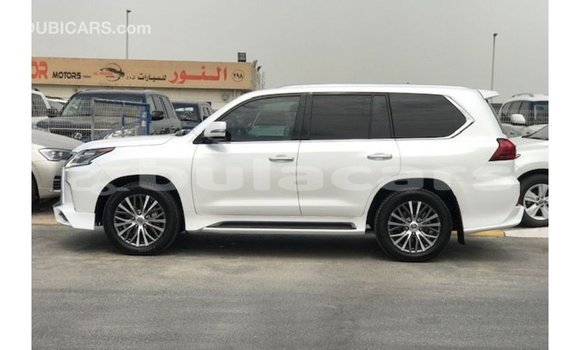 Buy Import Lexus LX White Car in Import - Dubai in Central Buy Import Lexus LX White Car in Import - Dubai in Central