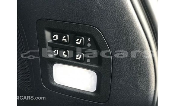 Buy Import Lexus LX White Car in Import - Dubai in Central Buy Import Lexus LX White Car in Import - Dubai in Central