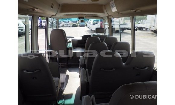 Acheter Import Voiture Toyota Coaster Blanc à Import - Dubai, Central Acheter Import Voiture Toyota Coaster Blanc à Import - Dubai, Central