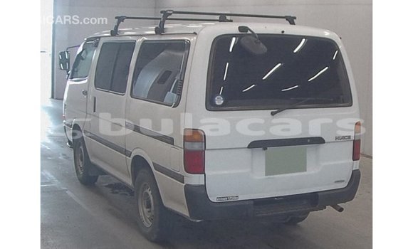 Acheter Import Voiture Toyota Hiace Blanc à Import - Dubai, Central Acheter Import Voiture Toyota Hiace Blanc à Import - Dubai, Central