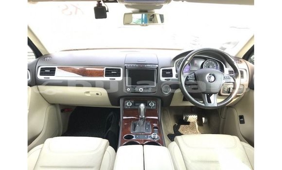 Buy Import Volkswagen Touareg Brown Car in Import - Dubai in Central Buy Import Volkswagen Touareg Brown Car in Import - Dubai in Central