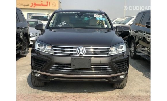 Buy Import Volkswagen Touareg Brown Car in Import - Dubai in Central Buy Import Volkswagen Touareg Brown Car in Import - Dubai in Central