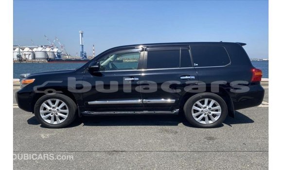 Buy Import Toyota Land Cruiser Black Car in Import - Dubai in Central Buy Import Toyota Land Cruiser Black Car in Import - Dubai in Central