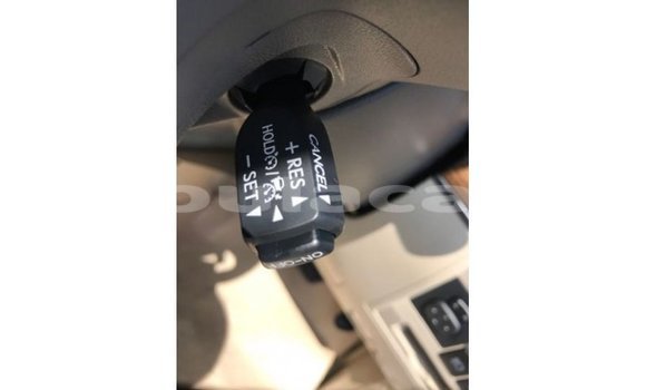 Buy Import Toyota Land Cruiser White Car in Import - Dubai in Central Buy Import Toyota Land Cruiser White Car in Import - Dubai in Central