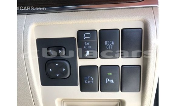 Acheter Import Voiture Toyota Land Cruiser Noir à Import - Dubai, Central Acheter Import Voiture Toyota Land Cruiser Noir à Import - Dubai, Central