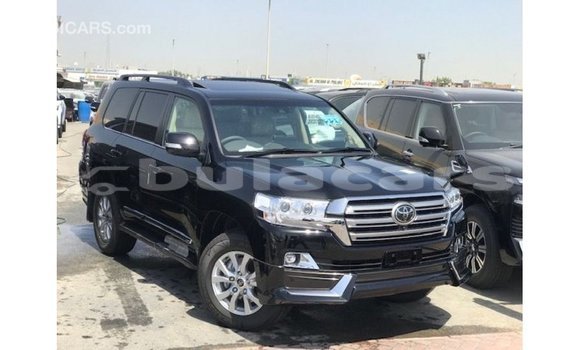 Acheter Import Voiture Toyota Land Cruiser Noir à Import - Dubai, Central Acheter Import Voiture Toyota Land Cruiser Noir à Import - Dubai, Central