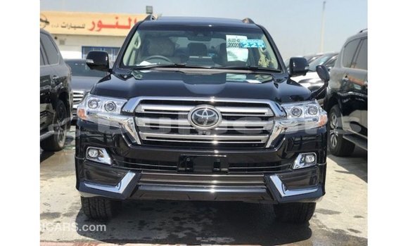 Acheter Import Voiture Toyota Land Cruiser Noir à Import - Dubai, Central Acheter Import Voiture Toyota Land Cruiser Noir à Import - Dubai, Central
