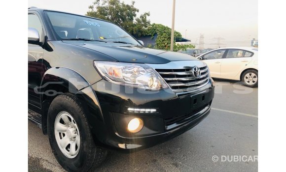 Acheter Import Voiture Toyota Fortuner Noir à Import - Dubai, Central Acheter Import Voiture Toyota Fortuner Noir à Import - Dubai, Central