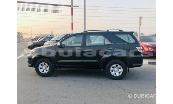 Acheter Import Voiture Toyota Fortuner Noir à Import - Dubai, Central Acheter Import Voiture Toyota Fortuner Noir à Import - Dubai, Central