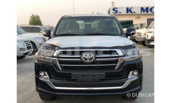 Buy Import Toyota Land Cruiser Black Car in Import - Dubai in Central Buy Import Toyota Land Cruiser Black Car in Import - Dubai in Central
