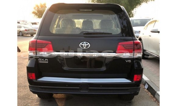 Buy Import Toyota Land Cruiser Black Car in Import - Dubai in Central Buy Import Toyota Land Cruiser Black Car in Import - Dubai in Central