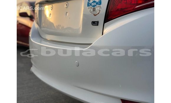 Buy Import Toyota Yaris White Car in Import - Dubai in Central Buy Import Toyota Yaris White Car in Import - Dubai in Central